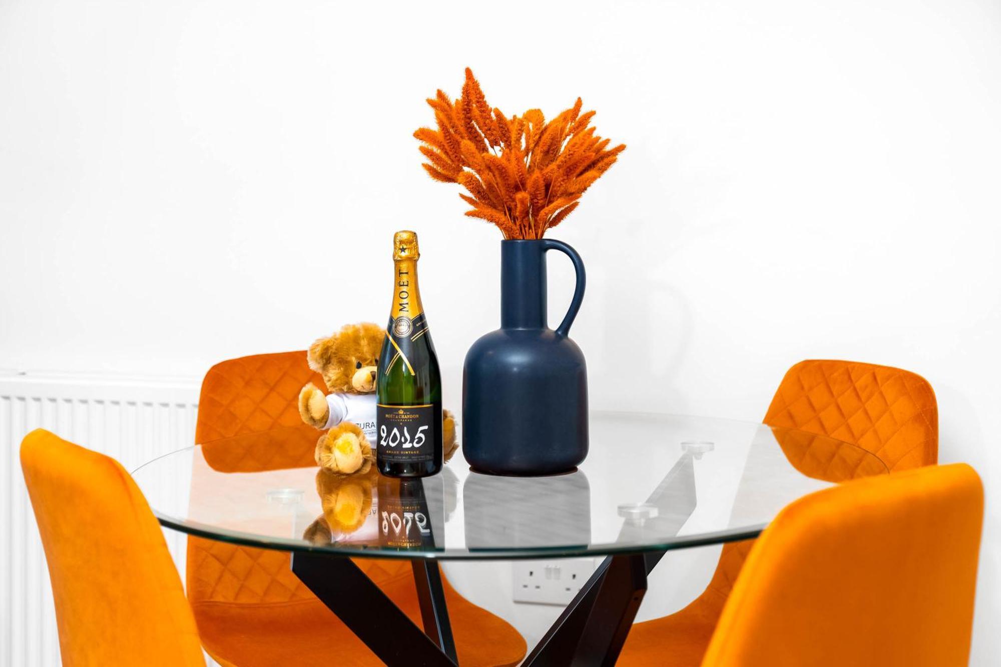 Luxury City Centre 5 Bed House With En-Suite, Bbq, On-Site Parking By Azura Nights Birmingham Exteriör bild