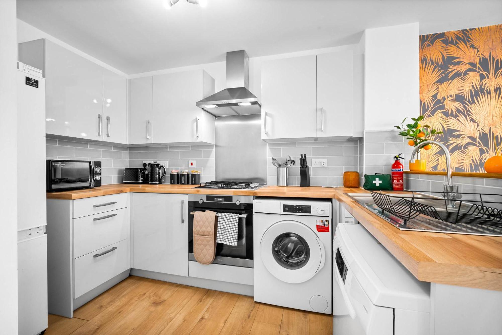 Luxury City Centre 5 Bed House With En-Suite, Bbq, On-Site Parking By Azura Nights Birmingham Exteriör bild
